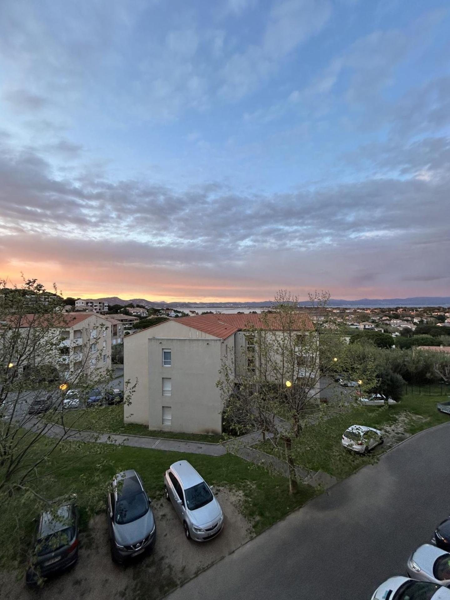 Apartamento Superbe Duplex Refait A Neuf ! Hyères Exterior foto